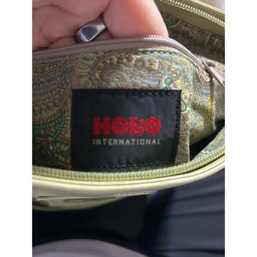 HOBO‎ INTERNATIONAL Green Leather Envelope Clutch Bag Gold Ring